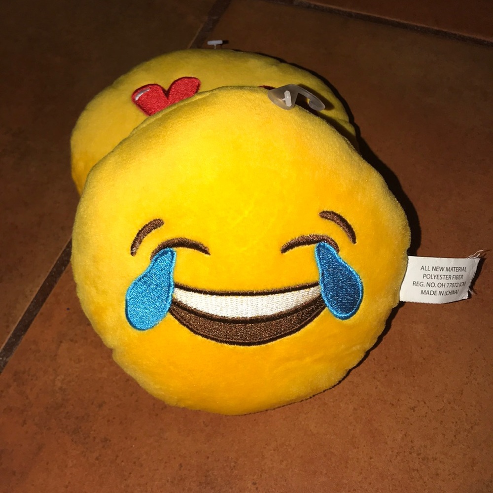 Emoji small fluffy 'pillow' 😂